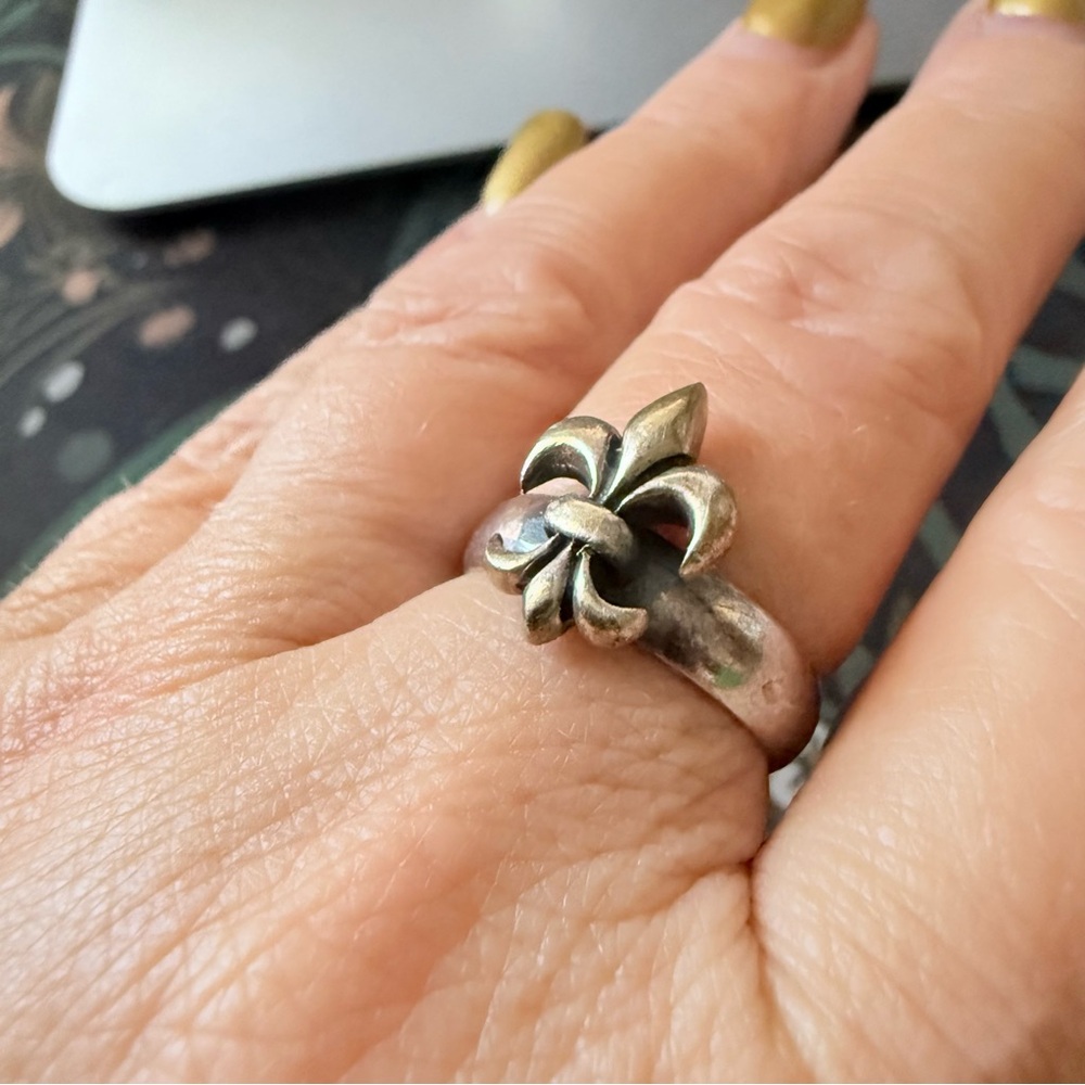 Sterling Silver Fleur-de-Lis Ring – Size 7 – Artisan Made – 5g